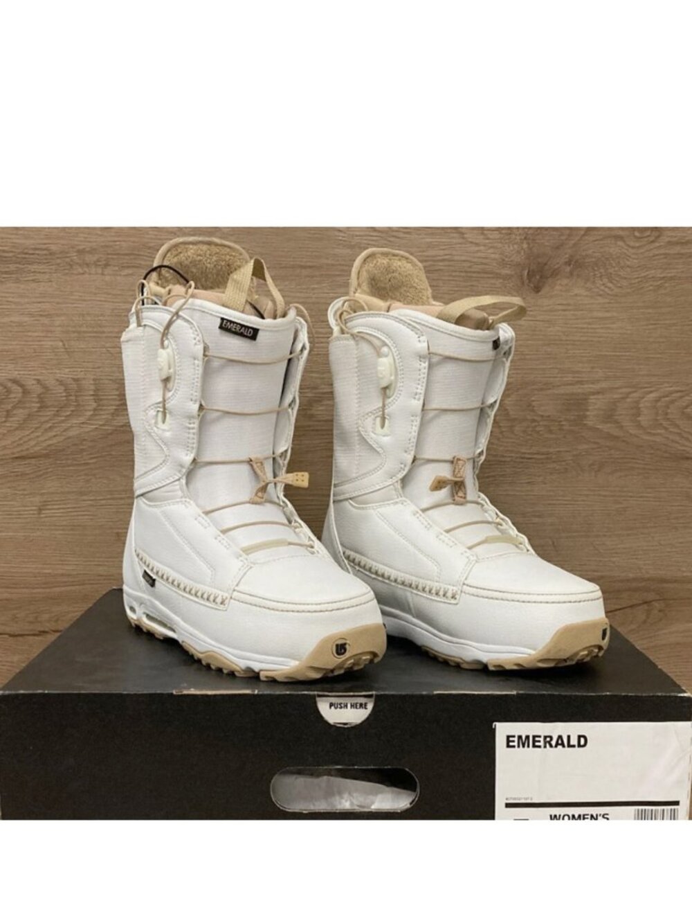 NEW Burton Emerald Womens Snowboard Boots! Size 5 White & Tan Speed Zone Laces